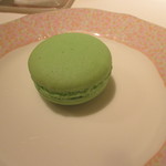 オテル・ドゥ・ミクニ - 青りんごのマカロン