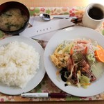 クリエイト - 2016.12.9。日替ランチ（のどぐろ唐揚あんかけとパスタサラダ）　650円