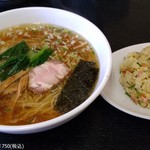 鳳蘭 - ラーメン半チャーハンセット￥750(税込)