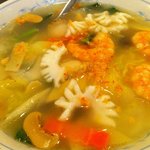 天祥 - 海鮮麺、あつあつです、具も多いかな