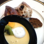 ペストリーショップ ラ・モーラ - 右チョコのラスク