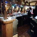 Der Alte Fritz - 店内はウッデイ