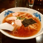 washokudokorotamaya - 【2016.12.9(金)】醤油ラーメン(並盛)760円