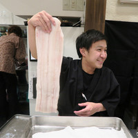 あなごと日本酒 なかむら - 伝助あなご　でかい！！
                  ※掲載了承済み