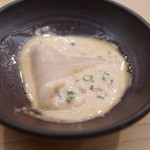 日本橋蛎殻町 すぎた - カワハギ　肝醤油で