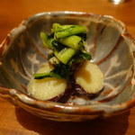 虎茶屋 - さつまいもと菜っ葉の和え物