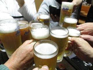 Robatayaki Shibaraku - 10人で乾杯