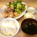 Meccharammanshokudou - 唐揚げ定食　Aセット（スープ、ポテサラ）、タルタル追加