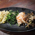 和牛焼肉 牛源 - ナムル盛り合わせ