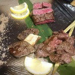 Enya - 蔵王牛の炭火焼き
                      蔵王牛ランプ肉の串焼き(追加)