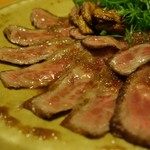 手打蕎麦 とし庵 - 和牛サーロインのたたき風