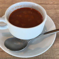 キッチン 大宮 MARK IS みなとみらい店 - ランチのスープ