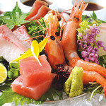 Assortment of three types of sashimi of the selection