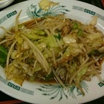 日高屋 - 野菜炒め アップ。もやし 多め。