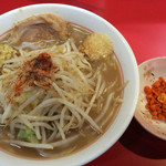 千里眼 - ラーメン麺半分 ヤサイ少な目 ニンニク・ショウガ・カラアゲ別皿で 730円 