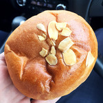 ベーカリー 麦の四季 - クリームパン美味い！！
ヾ(≧∇≦*)/