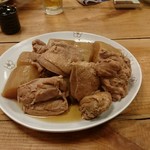 あじと - 鶏と大根の煮込み