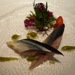 北海道産の秋刀魚と梨のサラダ