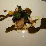 クッチーナ イタリアーナ ガッルーラ - 三重県産黒鮑の肝ソースと中国産松茸と祖父江の銀杏