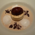 クッチーナ イタリアーナ ガッルーラ - 栗とヘーゼルナッツのデザート
