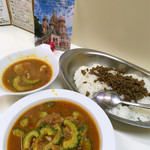 かれーの店 うどん  - 2016/8月-季節のかれー夏(ゴーヤ)/カレー大盛り・スパイシーひき肉トッピング