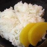 白米饭 (使用日本产越光米)