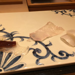 鮓 きずな - 201612再訪  明石ヒラメ 塩&醤油&ポン酢のジュレ、明石ハリイカ