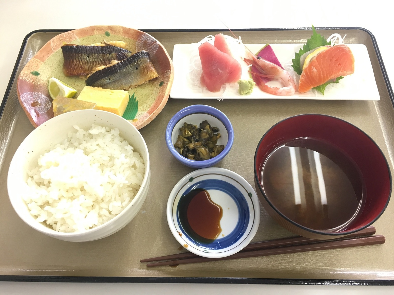 魚ごはん 魚伸 name=