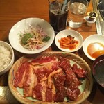 ちゃんぐん平岡亭 - W 焼肉ランチ 864円