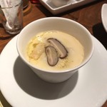 麺処はるにれ - かに出汁ラーメンには、なんと、茶わん蒸しが付いてきました。うまい。