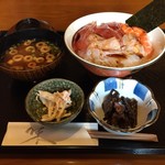 蔵えもん - 海鮮丼¥790にしました