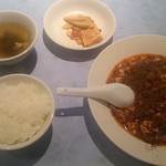 唐人飯店　麻婆豆腐（激辛）