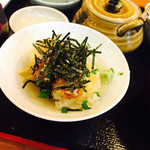 日本料理 黒潮 - ほれ、お出しかけたよーーー⤴︎⤴︎ オイシイけど出しが温い⤵︎⤵︎