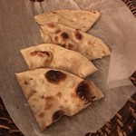 インド料理 想いの木 - 【2016年12月来訪時】ローティ