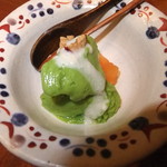 滋味 康月 - 人参の葉と柿のアイスクリーム