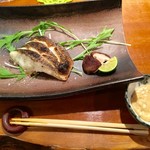 旬魚処 海蔵 - スズキの雲丹ソース焼き
      別添えのソースで頂きます(^-^)/