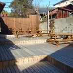 ナラマチ ホステル&レストラン - お庭にも席がありました