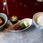 松籟庵 - 揚げ出し豆腐、ちりめん山椒に香の物、御飯