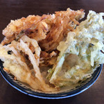 ままそば - 天ぷらとご飯にタレで天丼に