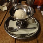 Kalpasi - 食後のアイスクリーム(バニラとスターアニス)