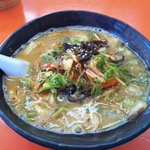 長崎うまか亭 - 炒菜とんこつラーメン