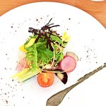 シエル エ ソル - 季節野菜とブリのタルタル
