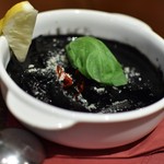 イタリアンバル アクア 上野公園前店 - イカの真っ黒溺れ煮
