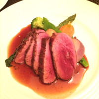 DINING 六区 - スペイン産鴨胸肉のロースト