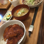 おいしい、ちよ鶴 - カツ丼と勝ち山おろしそば