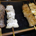炭火焼鳥串道 - 串焼き4種