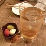 wine no Ruisuke - お通しと飲み物。