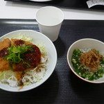 広島大学生協 プナナダイニング - 広大風ソースカツ丼小とじゃこおくらスライス