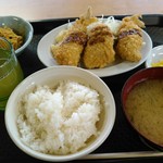 埼玉屋 - アジフライ定食
ご飯は（小）にしています。