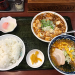 れいれい亭 - A.Bランチ680円、メイン、ラーメンは、毎日違います。